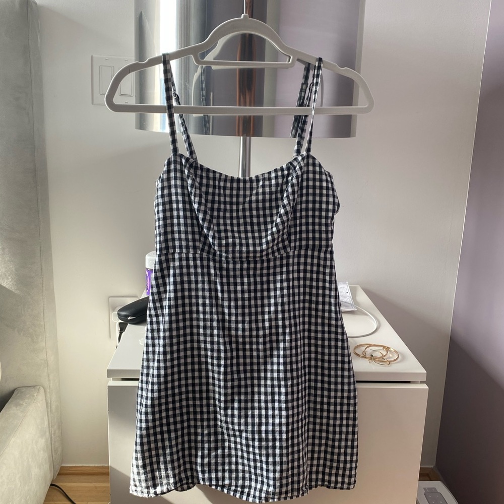Brandy Melville Gingham Black Karla Dress - Picture 4 of 7